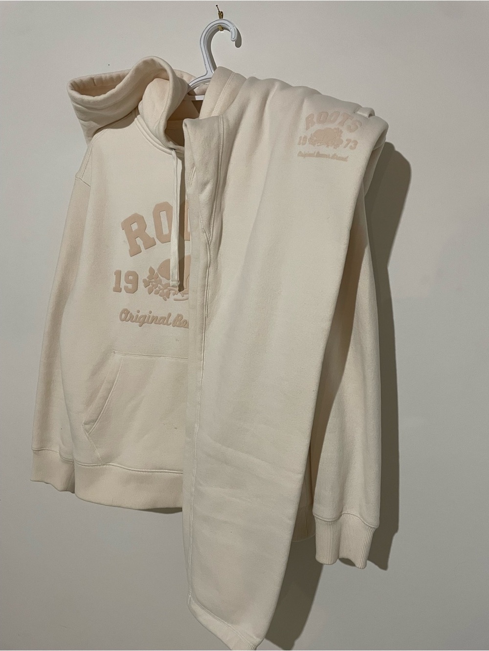 Roots Cream Hoodie and Sweatpants Set - Soft Neutral Loungewear
